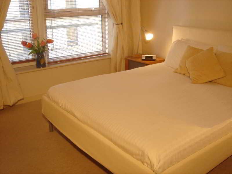 Dreamhouse Apartments Edinburgh Holyrood Park Exterior photo