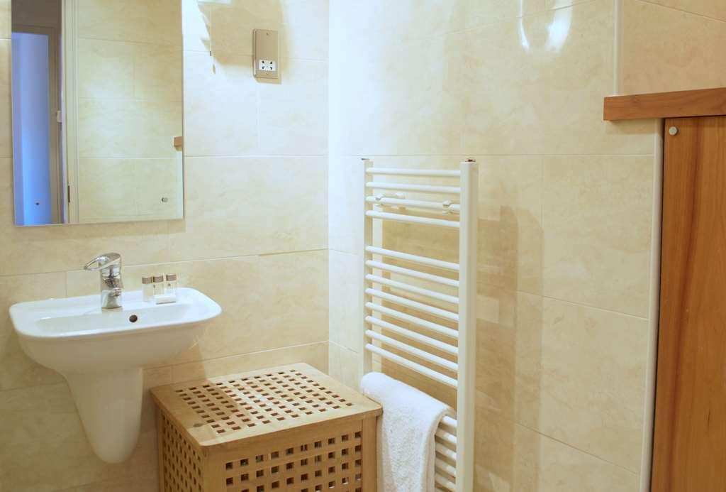 Dreamhouse Apartments Edinburgh Holyrood Park Room photo